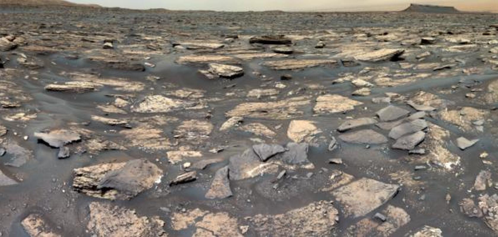 NASA’s Curiosity Rover uses spectroscopy to find signs that Mars’ Gale Crater could have supported microbial life.
