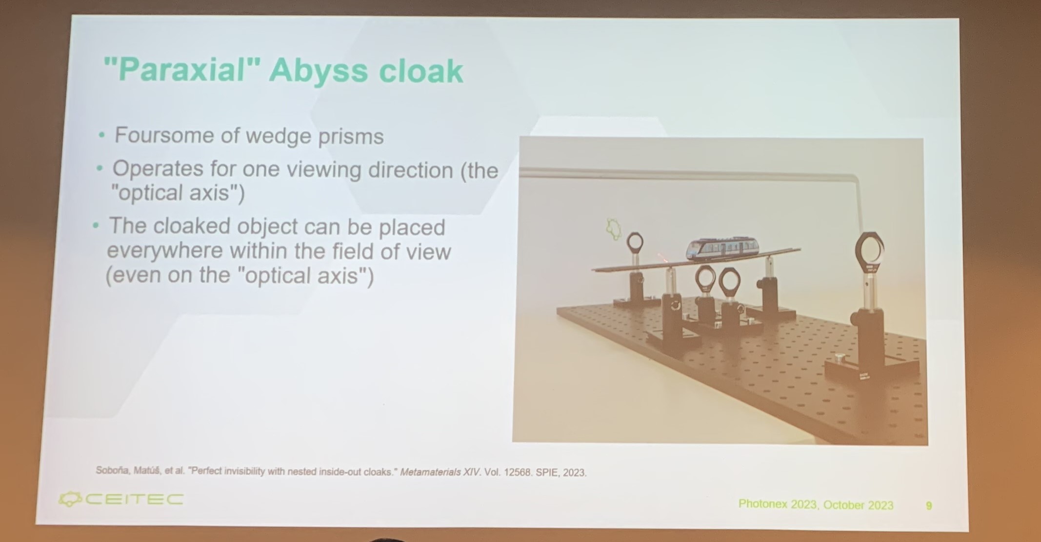 Paraxial Abyss cloak
