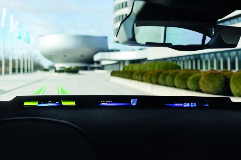 BMW’s Panoramic Vision HUD