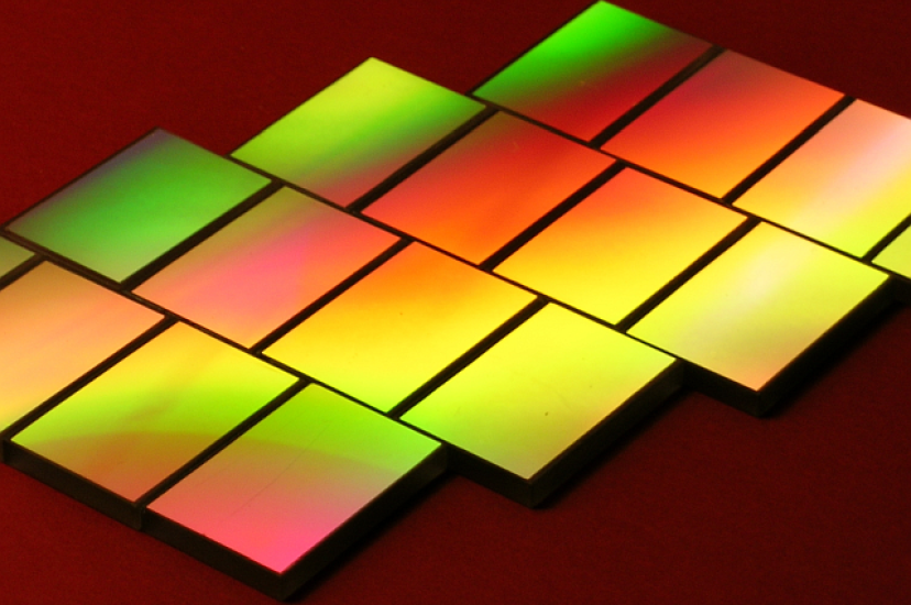 Holographic gratings from Spectrum Scientific