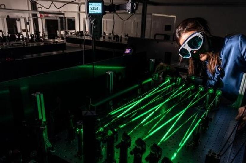 ytterbium thin disk laser