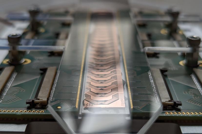 Ephos: Glass-based photonic chips