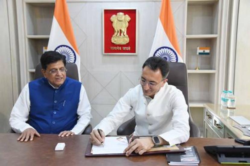 Shri Piyush Goyal and Shri Jitin Prasada, Ministry of Electronics and Information Technology, India