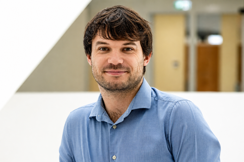 Dr Lewis Hall, General Manager, Photonics Leadership Group