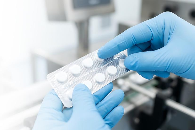 Faster pharmaceutical process monitoring with FT-NIR spectroscopy