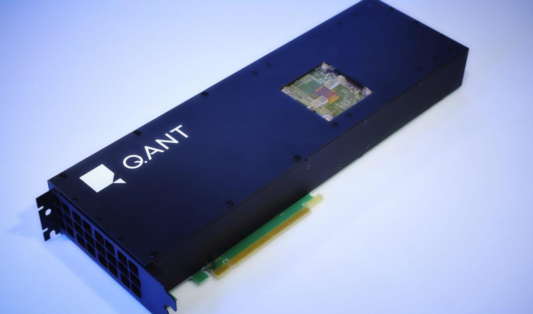 Q.ANT NPU 2 photonic processor