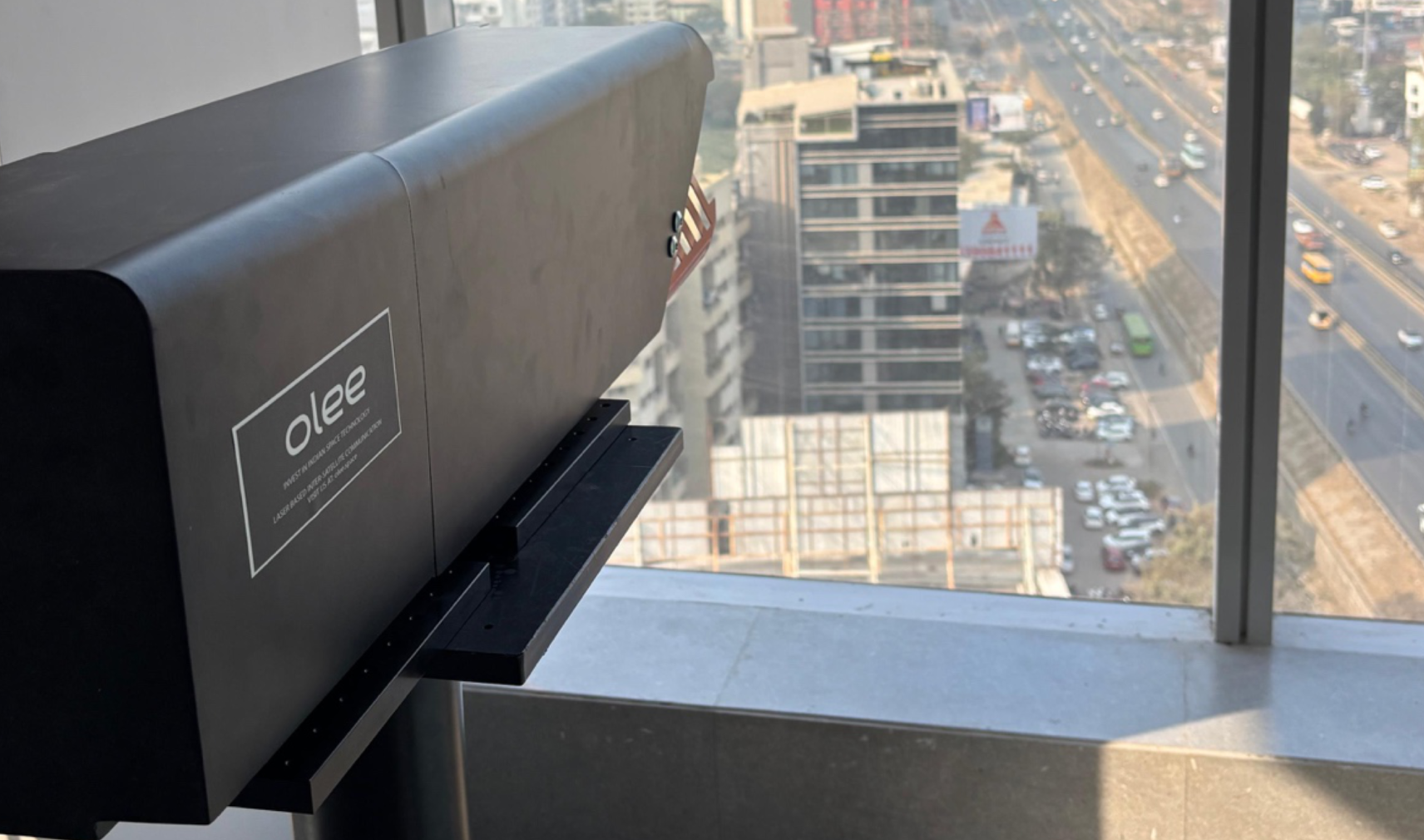 Wireless laser communication demonstration setup