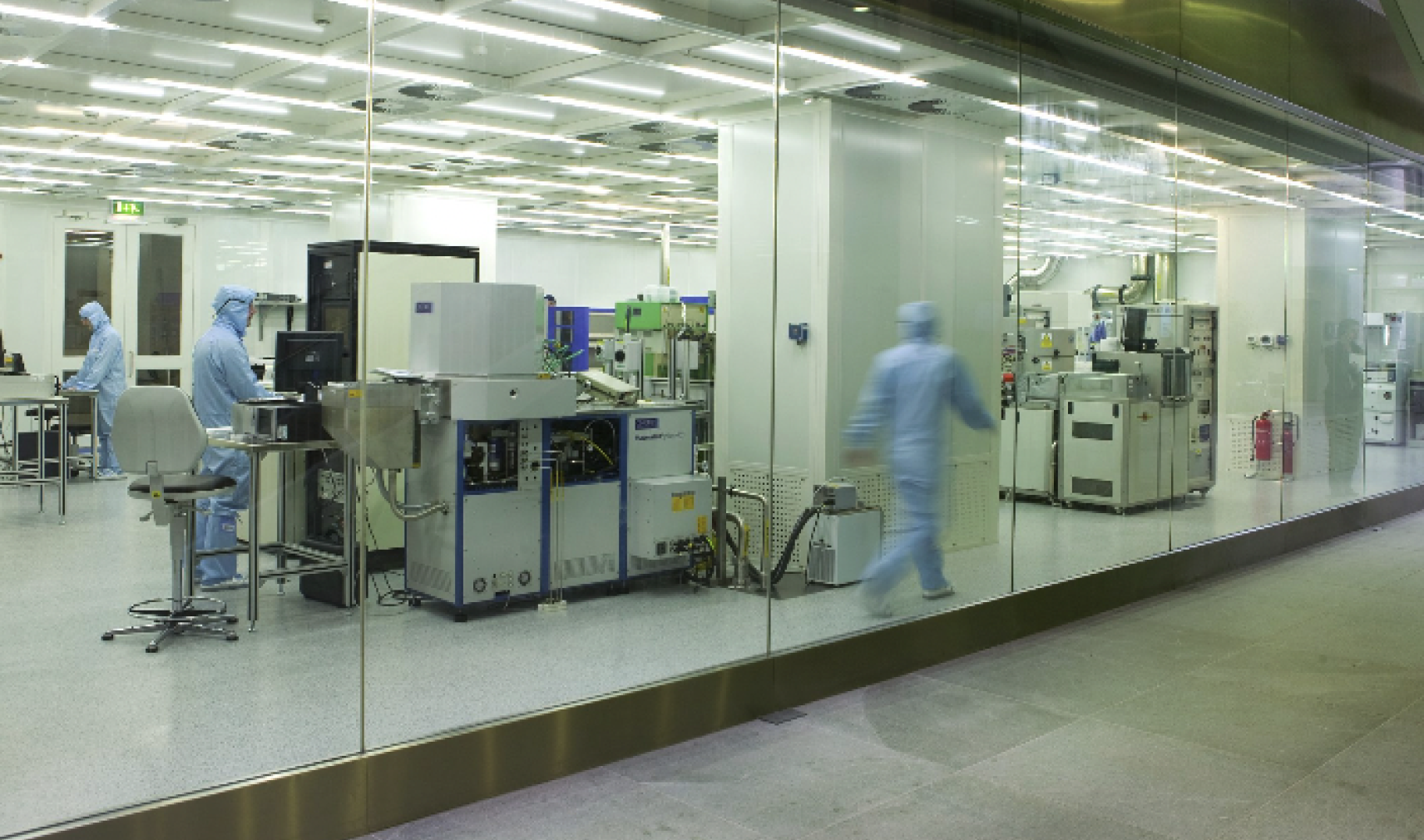 Tyndall National Institute lab