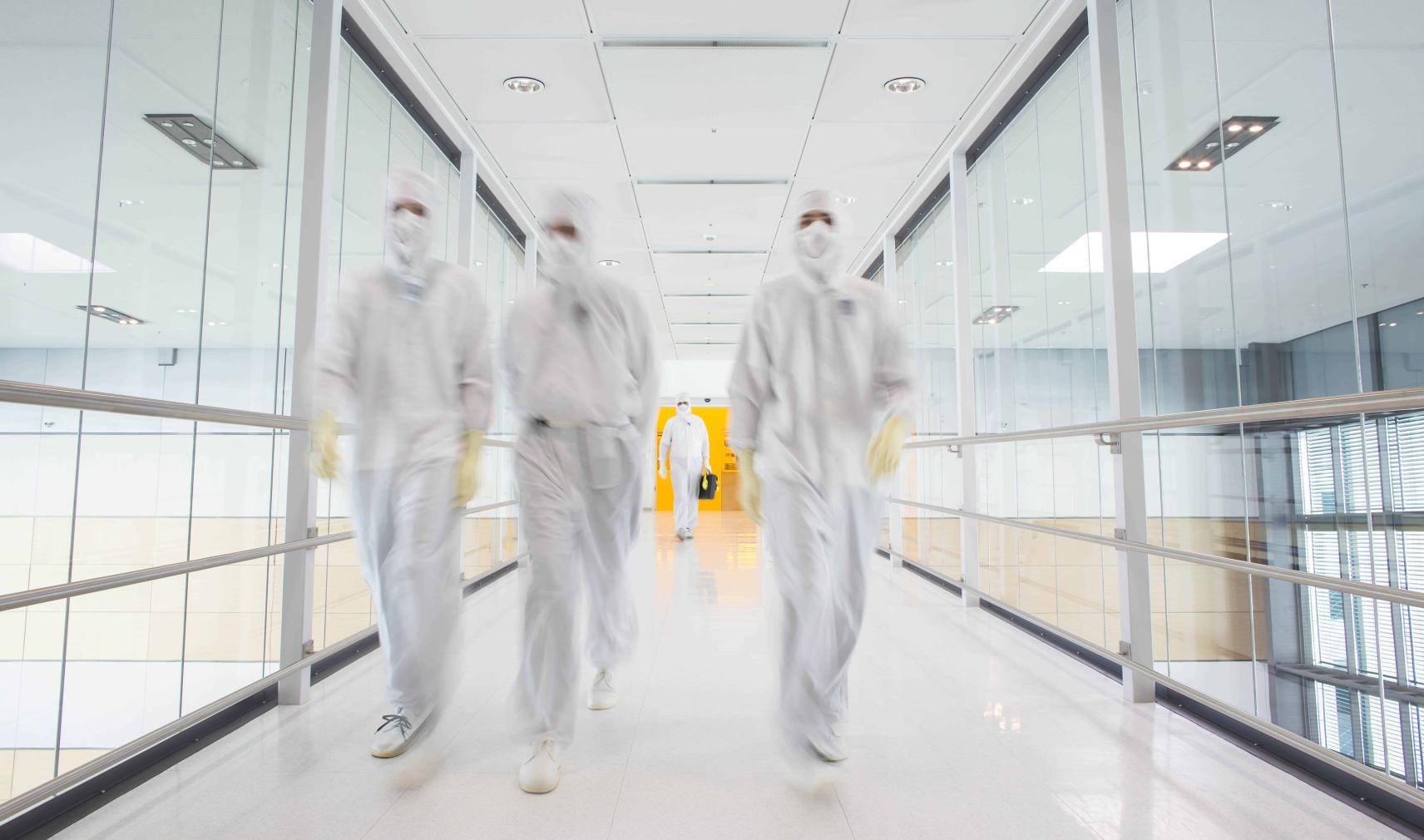Sivers & GlobalFoundries Advance AI Data Center Optical Solutions