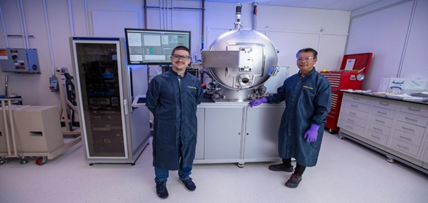 The researchers used a etcher to create tilted pillars in an all-glass metasurface (Image: Lawrence Livermore National Laboratory) The researchers used a etcher to create tilted pillars in an all-glass metasurface (Image: Lawrence Livermore National Laboratory)