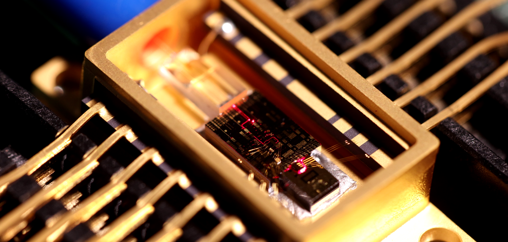 Chilas tunable narrow-linewidth laser in 14-pin butterfly package
