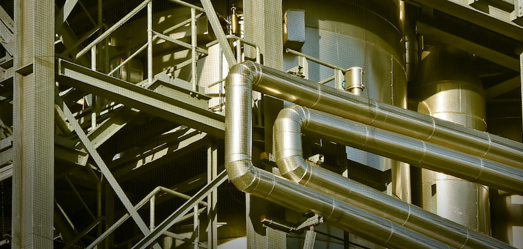 Fugitive methane can leak from pipelines, storage tanks, and processing equipment (Image: Pixabay) Fugitive methane can leak from pipelines, storage tanks, and processing equipment (Image: Pixabay)
