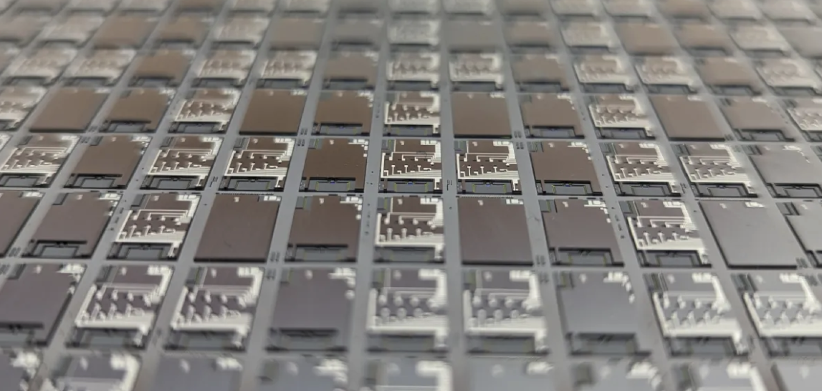 Wafer level PICS for datacom applications