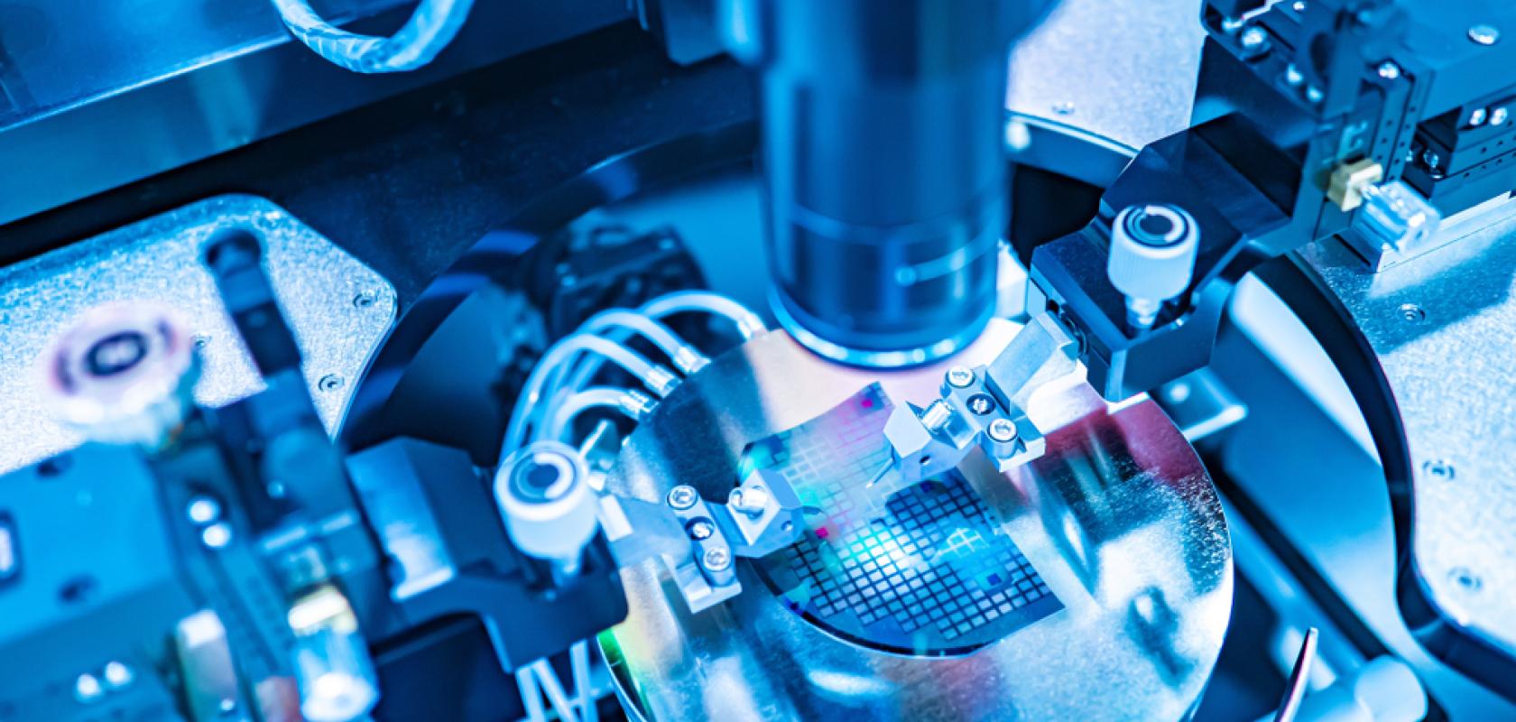 Apparatus for assembling miniature electronic components. High-precision machine for the production of printed circuit boards.