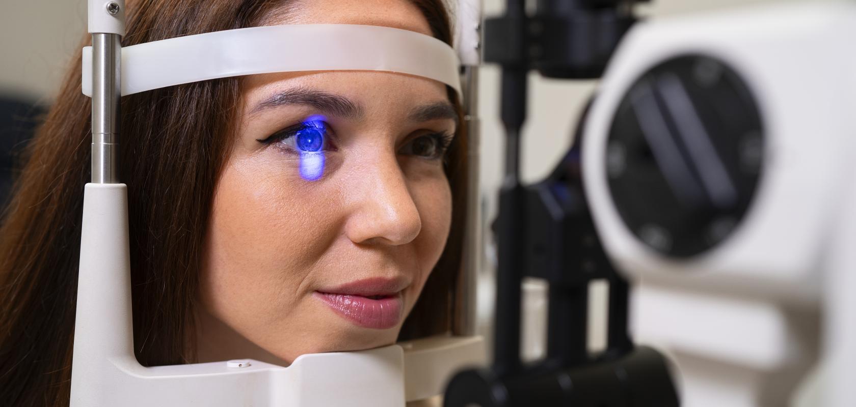 Side view of a retinal imaging test