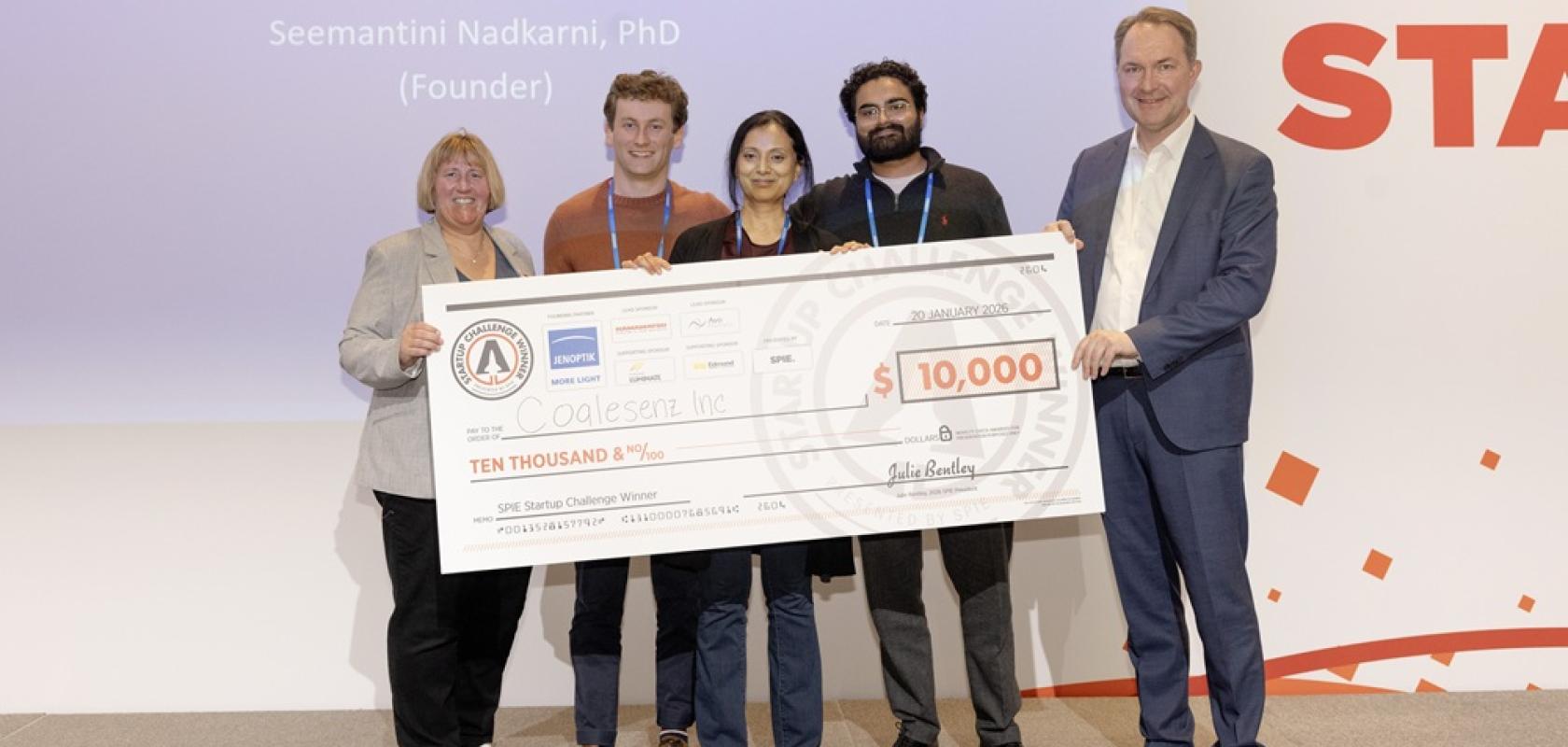 SPIE President Julie Bentley, the Coalesenz team and Ralf Kuschnereit at SPIE Startup Challenge 2026