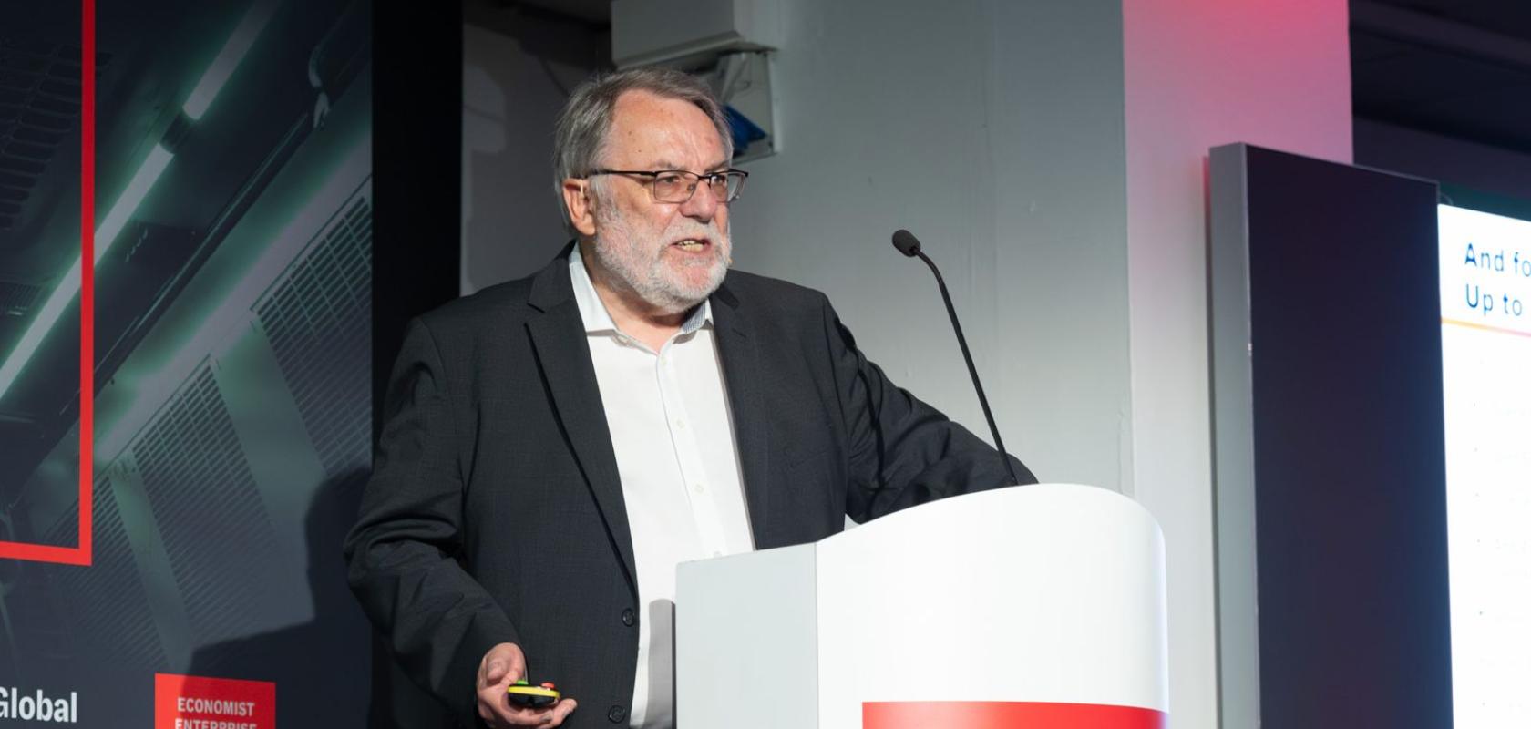 Sir Peter Knight