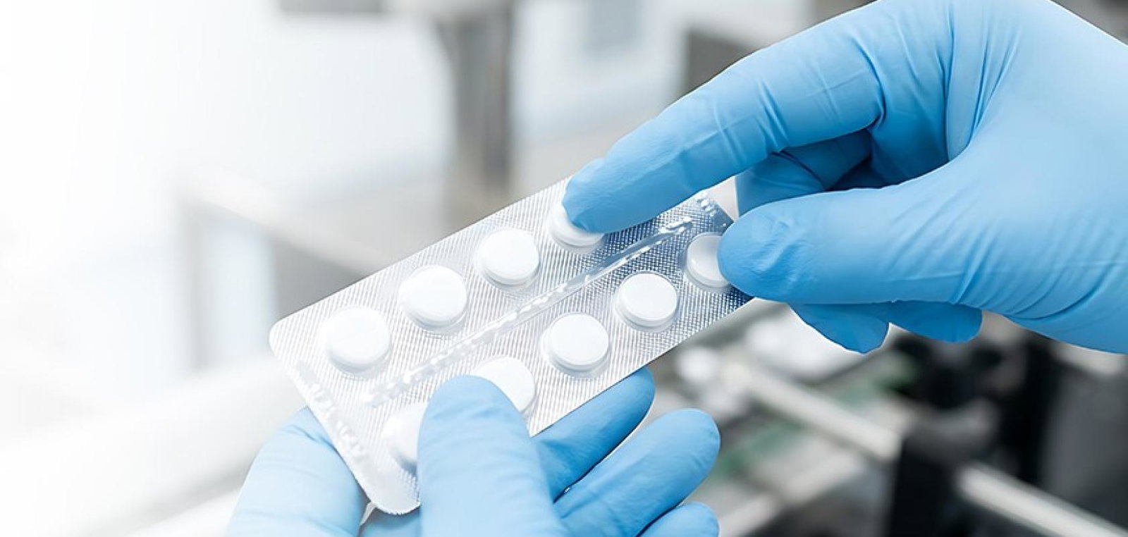 Faster pharmaceutical process monitoring with FT-NIR spectroscopy
