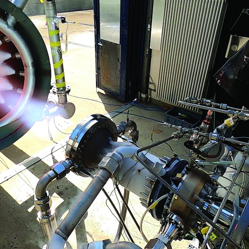 Successful test of laser ignition on the rocket test bench