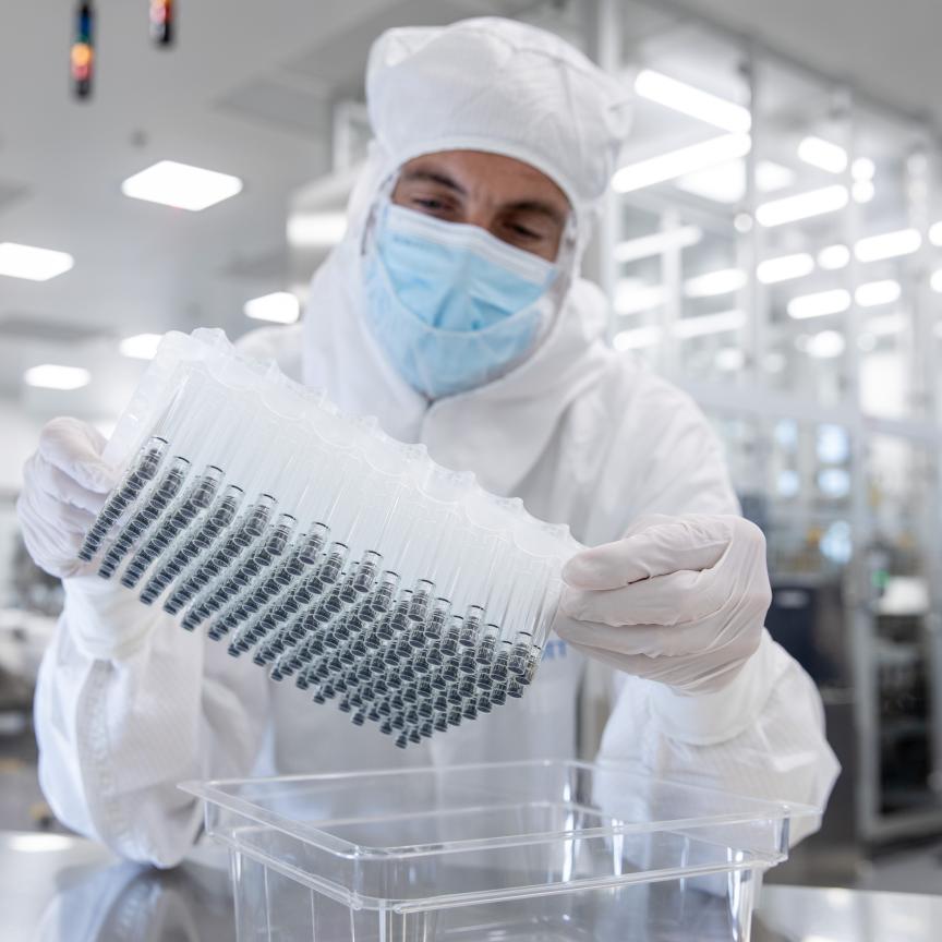 SCHOTT containment solutions safely store vaccines and next generation drugs