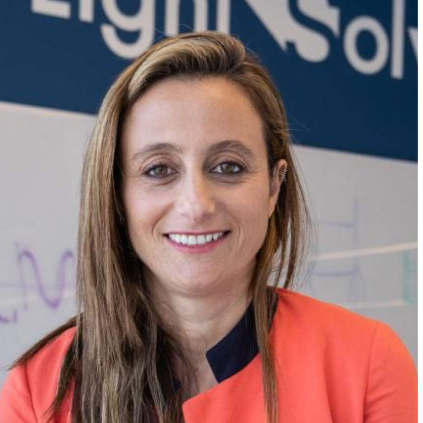LightSolver's CEO, Ruti Ben-Shlomi, left, and its CTO, Chene Tradonsky (Images: Lightsolver)