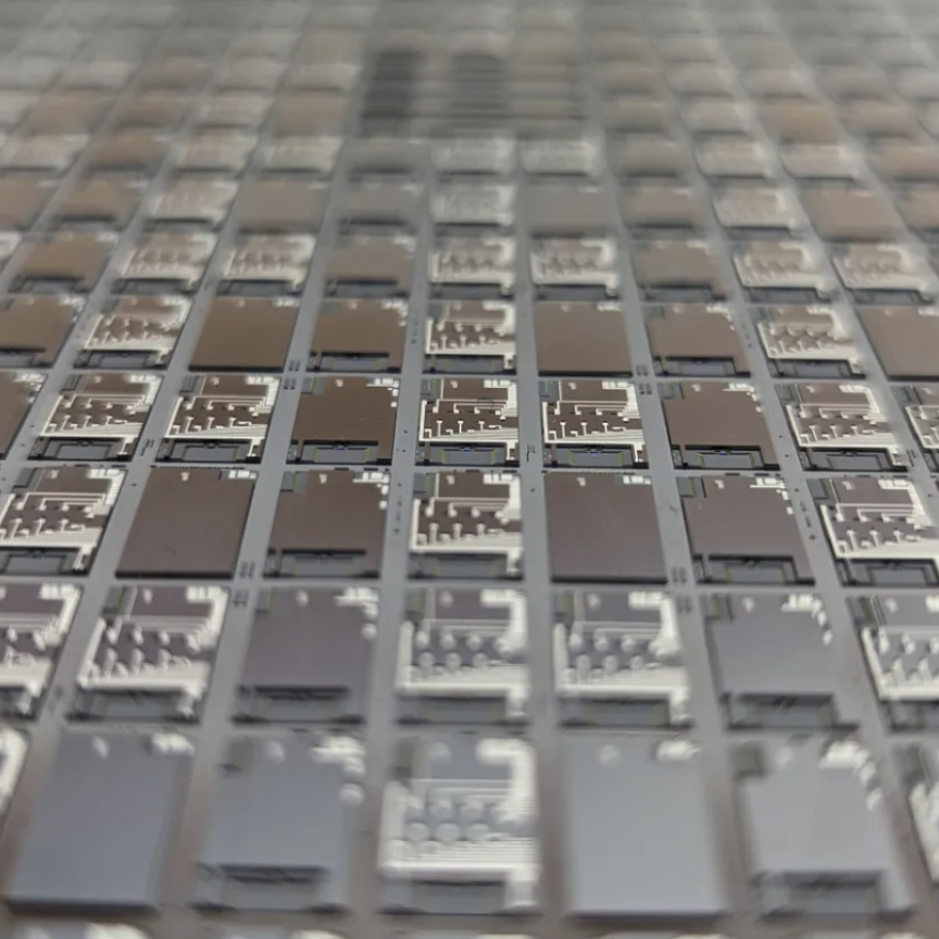 Wafer level PICS for datacom applications