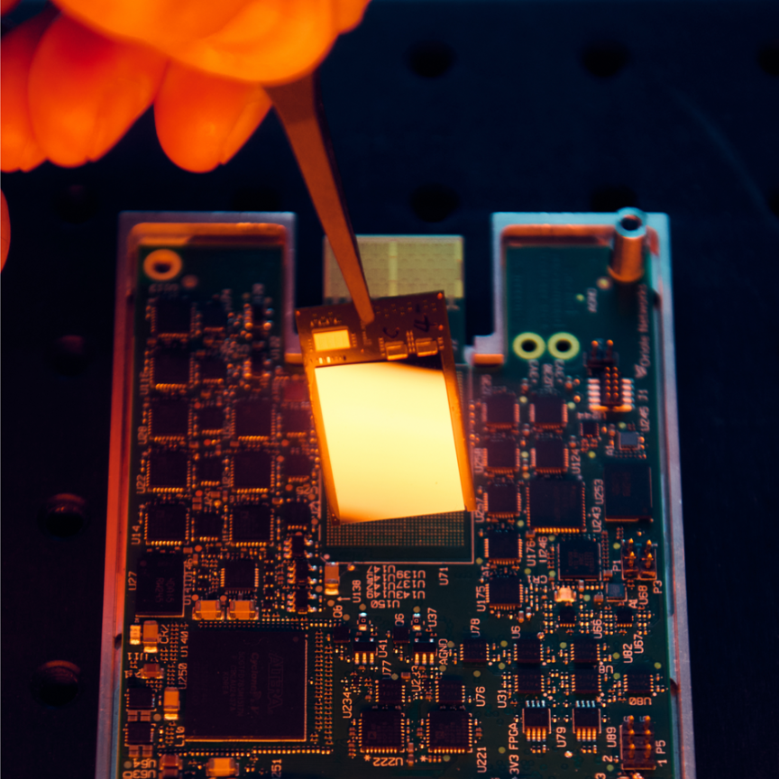 Photonics chip