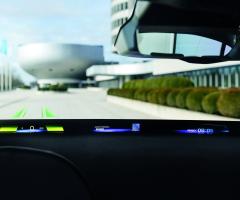 BMW’s Panoramic Vision HUD