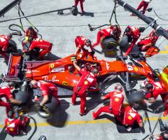 Formula 1 pit crew